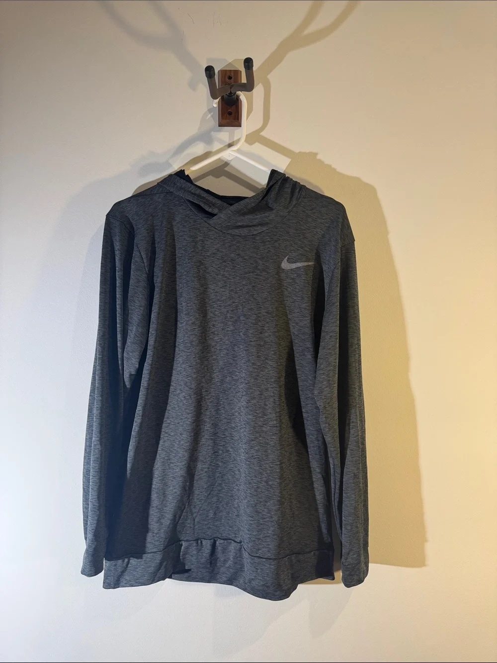 Nike Men's Long Sleeve Hooded Performance Tee - Dark Gray
